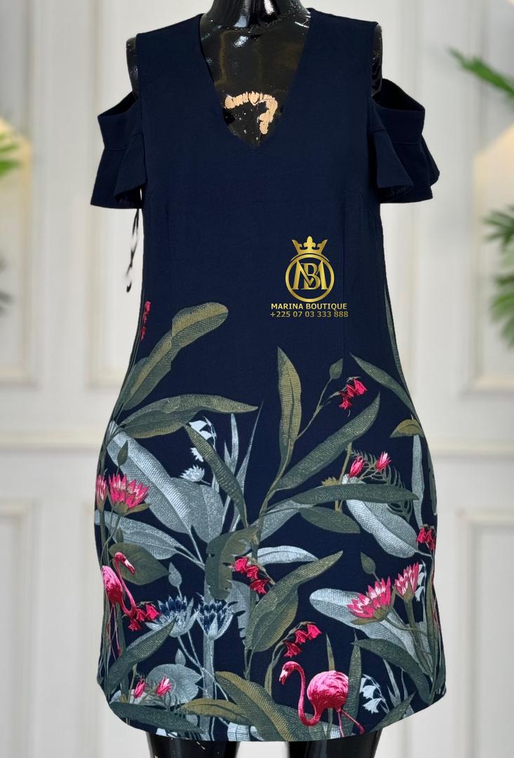 ROBE AUX GENOUX