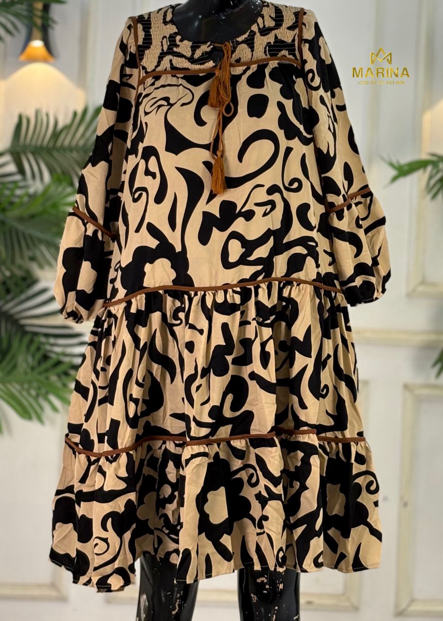 ROBE AUX GENOUX
