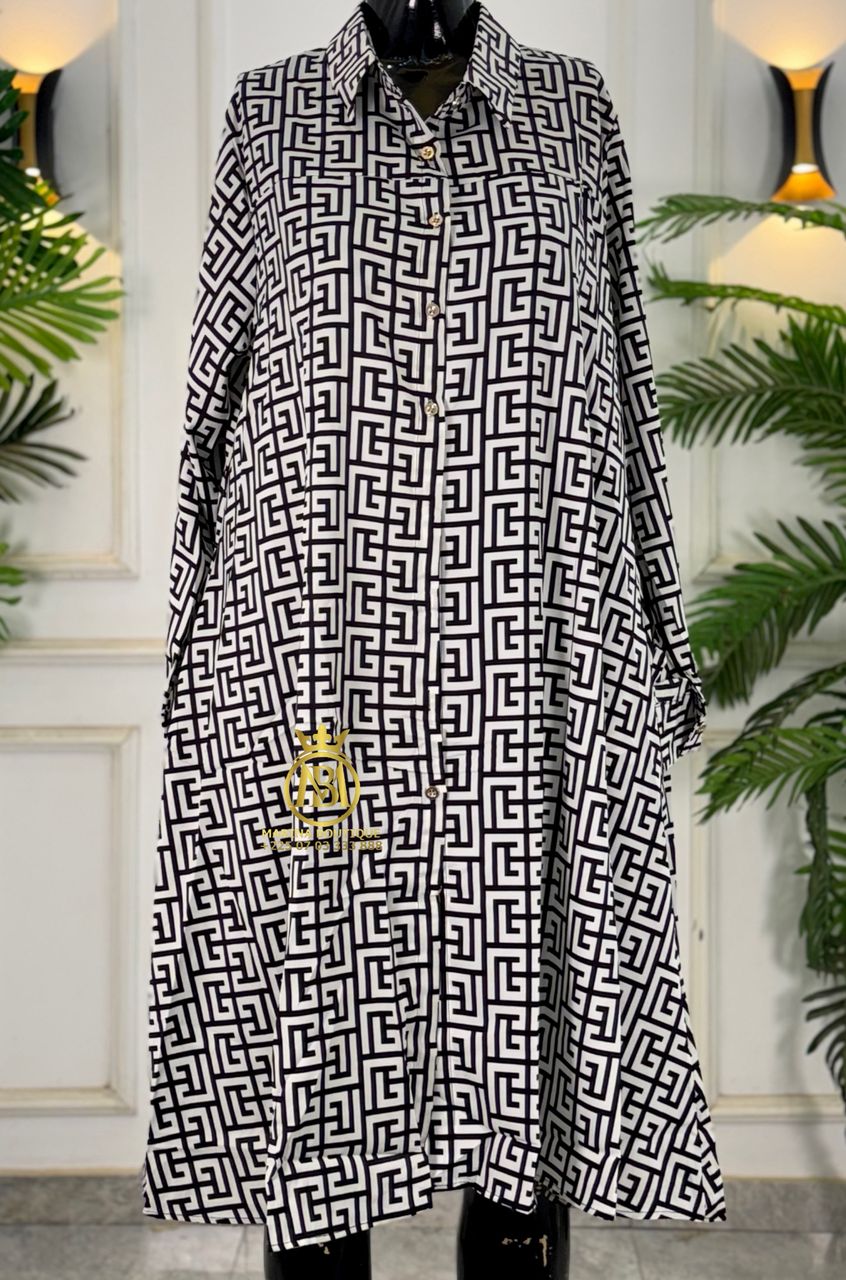 ROBE AUX GENOUX