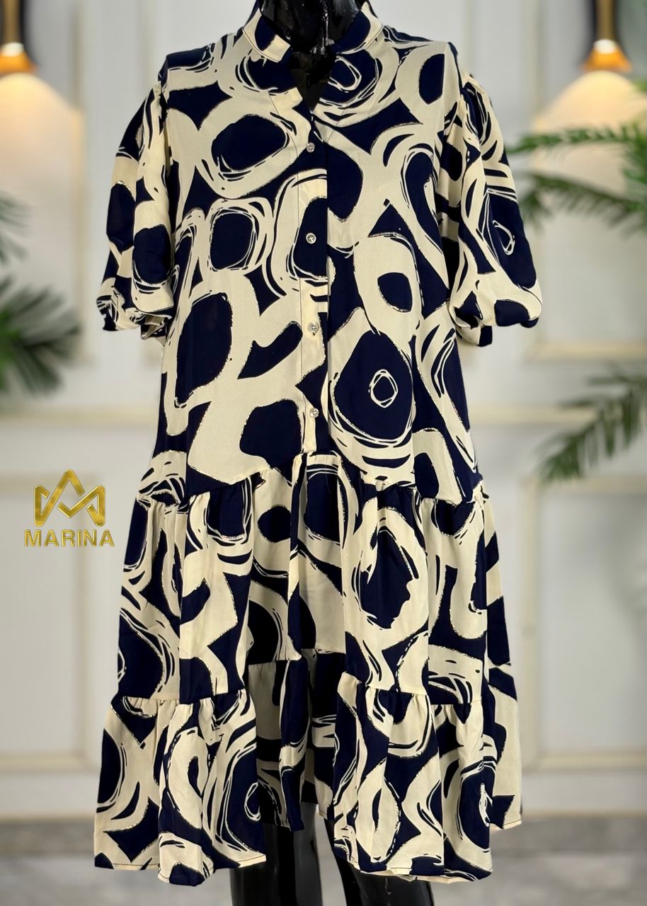 ROBE AUX GENOUX