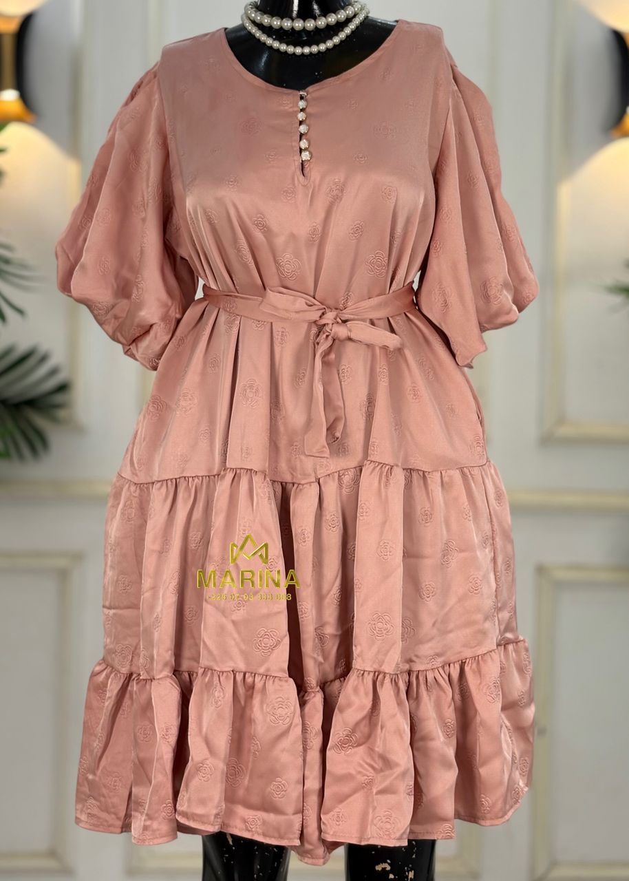 ROBES AUX GENOUX