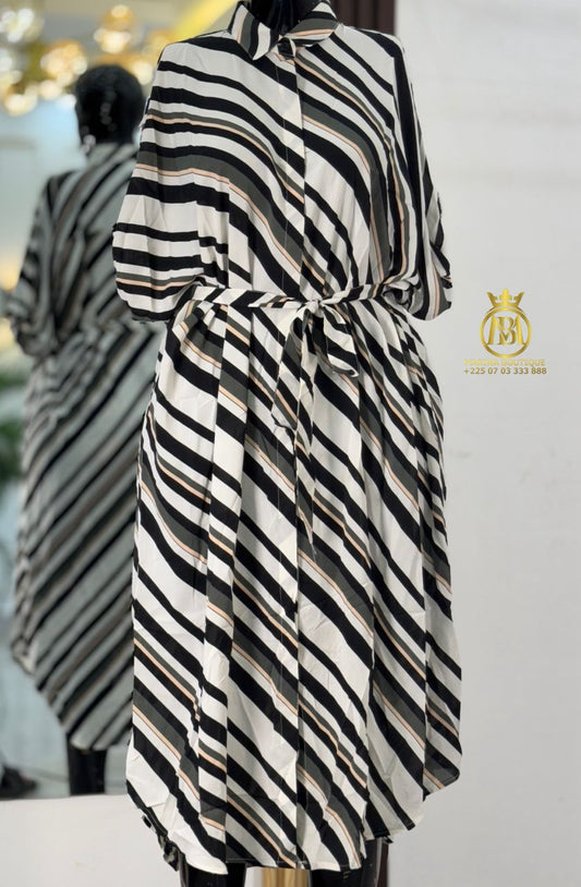 ROBE AUX GENOUX
