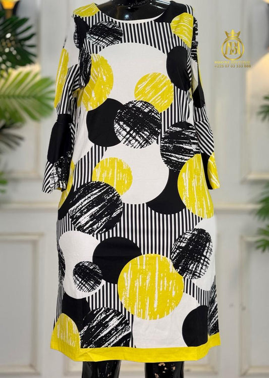 ROBE AUX GENOUX