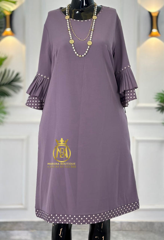 ROBE AUX GENOUX
