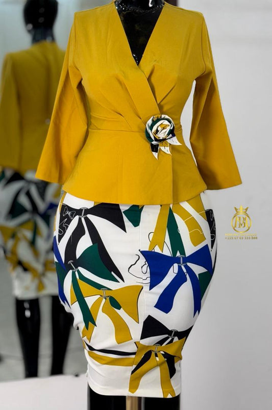 ROBE AUX GENOUX